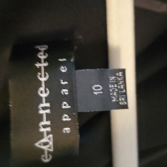 Floral shift dress. - Picture 3 of 8